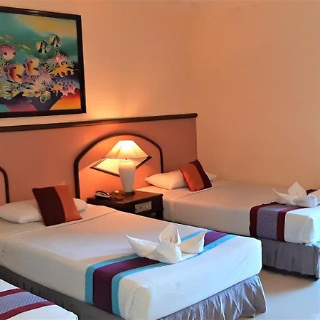 La Moon At Phuket - Sha Extra Plus Habitación foto
