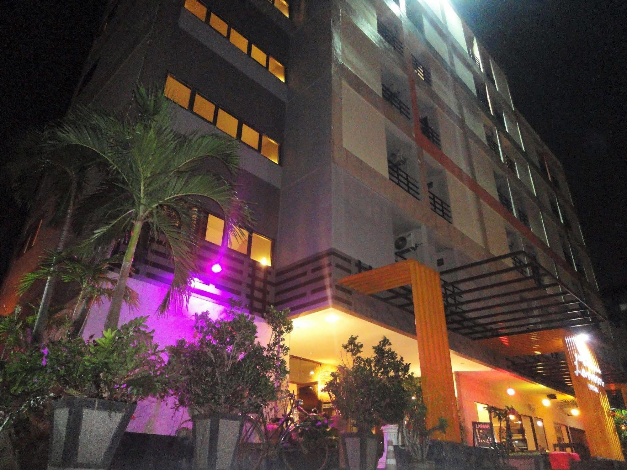 La Moon At Phuket - Sha Extra Plus Exterior foto